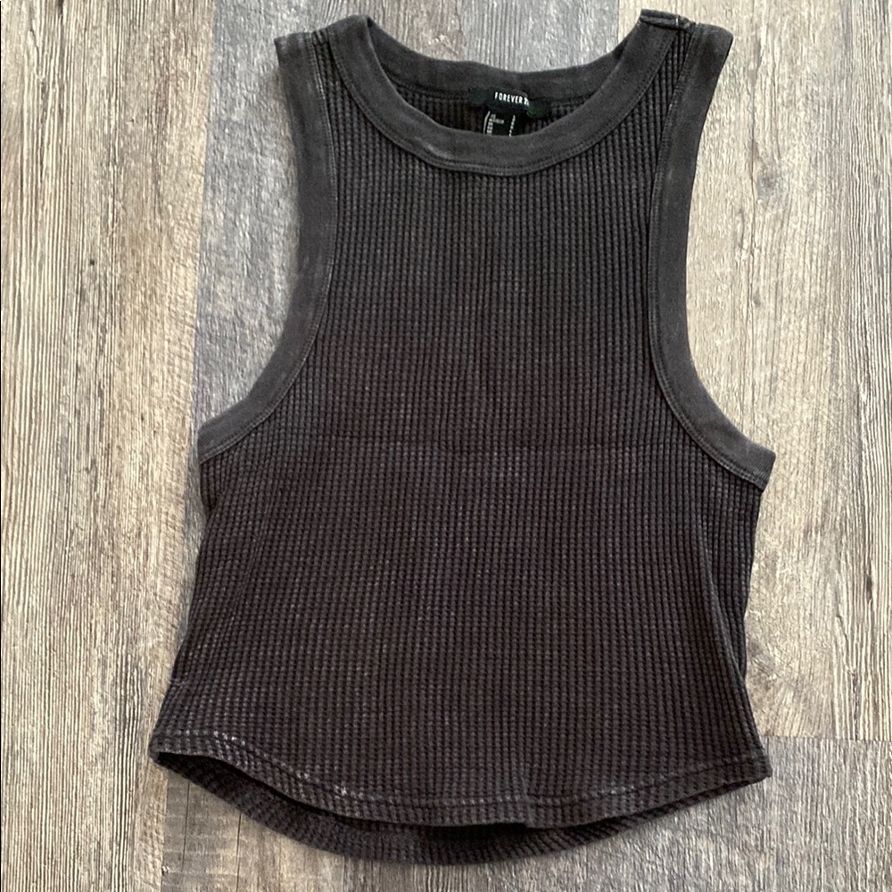 Forever 21 Black Sleeveless Crop Top